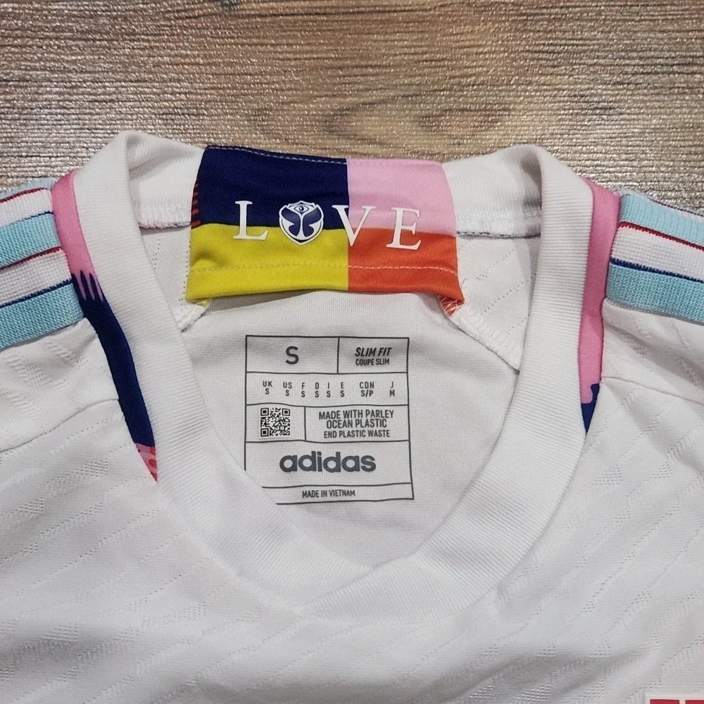 Adidas Authentic 2022 World Cup Belgium Fotball Away Jersey Small Fifa Soccer